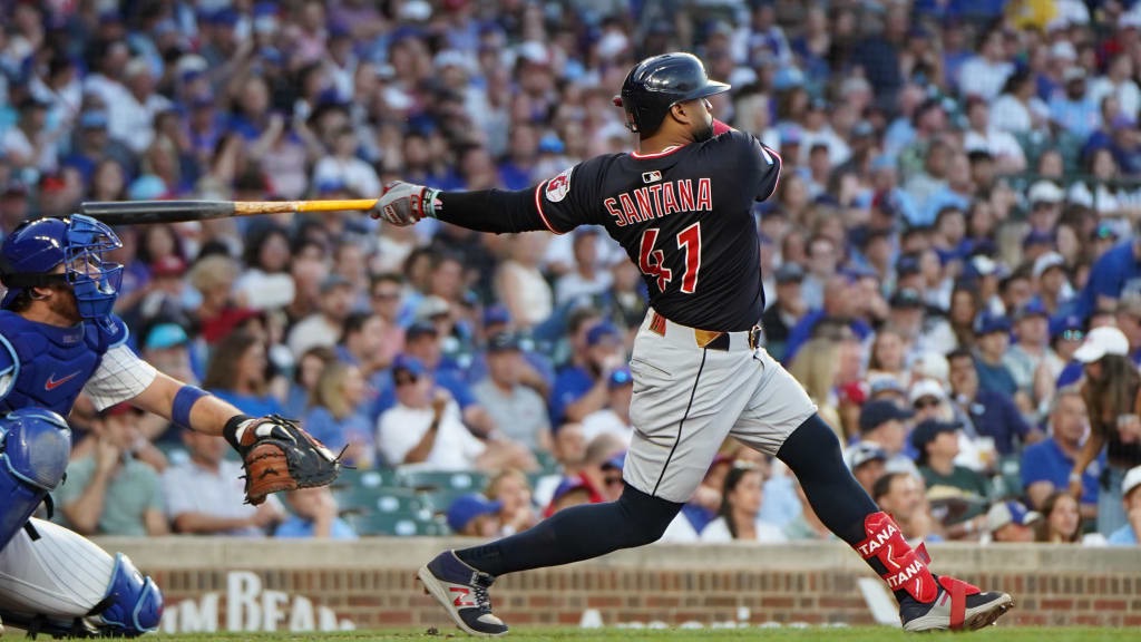 Carlos Santana se suma a los Cachorros tras salida de Cleveland