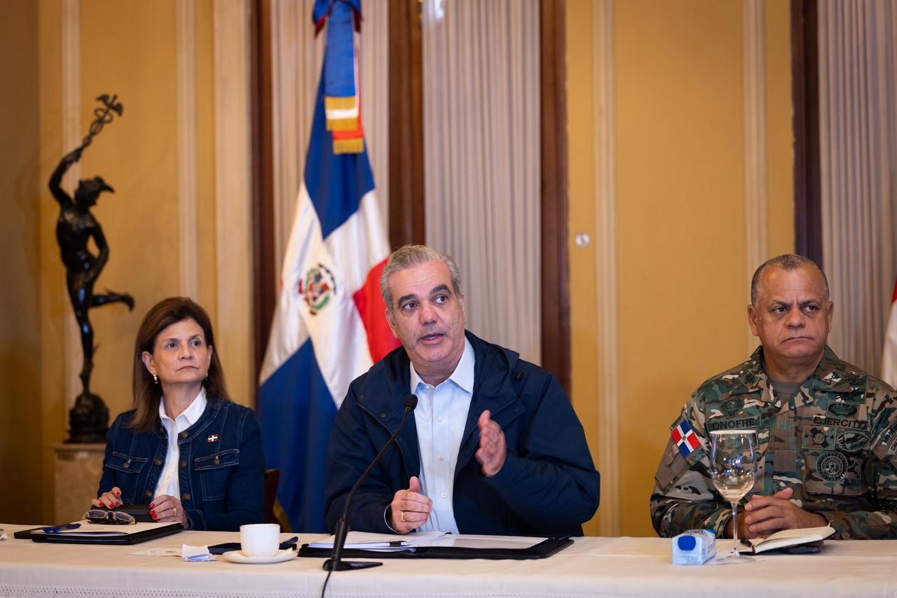 Presidente Abinader levanta medidas por huracán Melissa, excepto en Barahona, Pedernales, Bahoruco e Independencia; llama a la población al retorno de labores