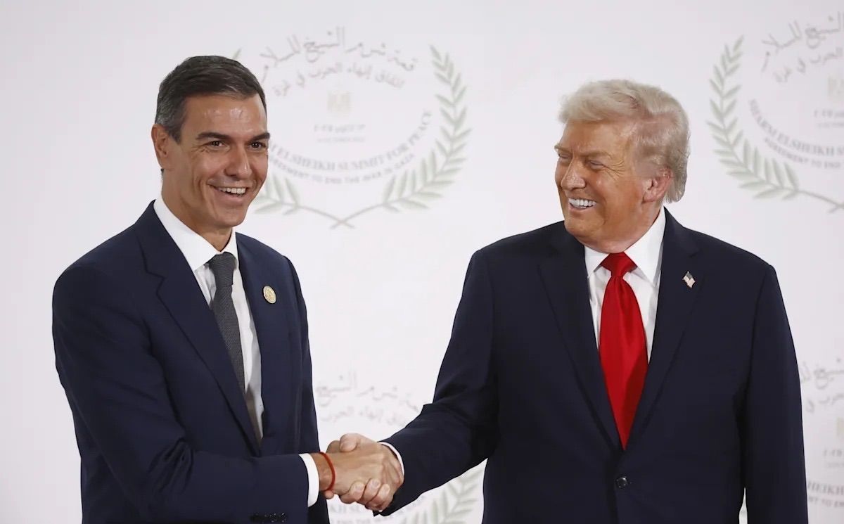 España reafirma su compromiso con la paz en Oriente Medio en cumbre internacional sobre Gaza