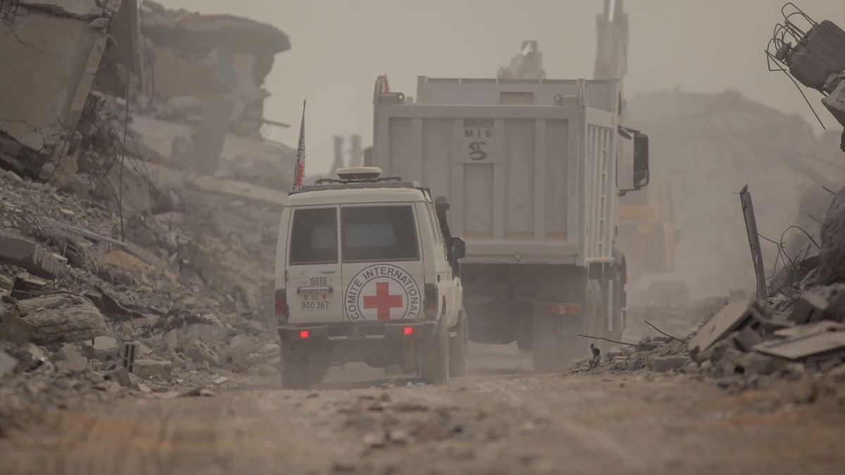 Los ataques israelíes en Gaza dejan 241 muertos pese al alto el fuego