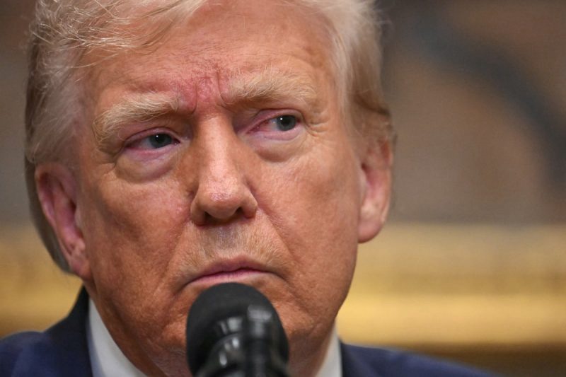 Trump carga contra periodistas del&nbsp;New York Times&nbsp;por críticas a su encuentro con Xi Jinping