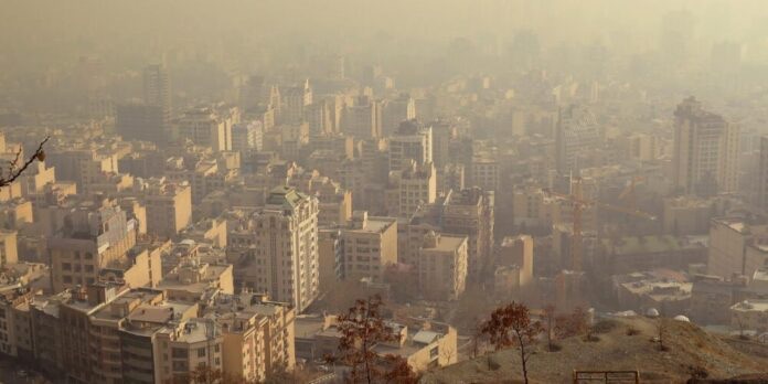 Irán prolonga el cierre de escuelas y oficinas por la grave contaminación del aire