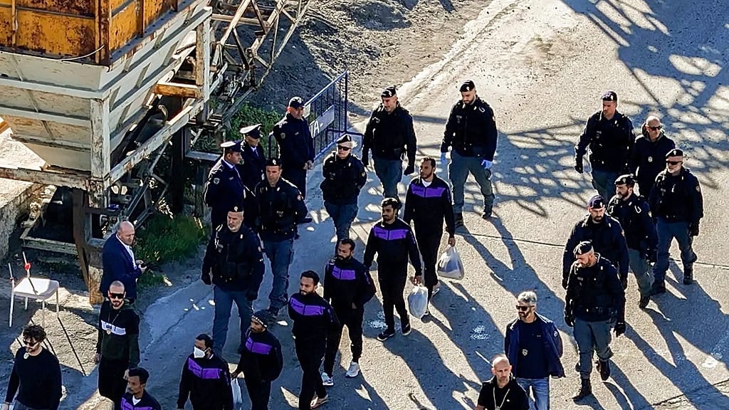La Unión Europea aprueba nuevo marco migratorio centrado en deportaciones y centros externos
