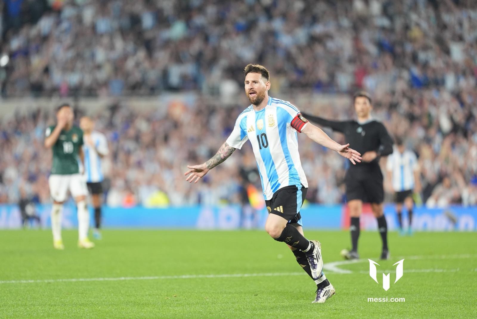 Messi celebra sus 200 partidos con Argentina tras un histórico hat-trick en el Mundial 2026