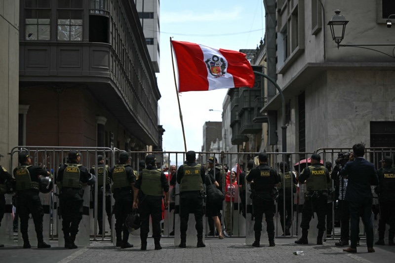 Perú rompe relaciones con Irán y responsabiliza a Teherán por la escalada en Medio Oriente