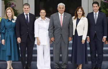 Ilya Espino hace historia como la primera mujer en dirigir el Canal de Panamá