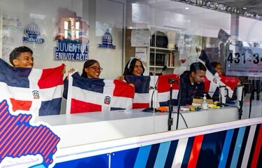 República Dominicana busca recuperar el récord Guinness de lectura con 500 horas continuas