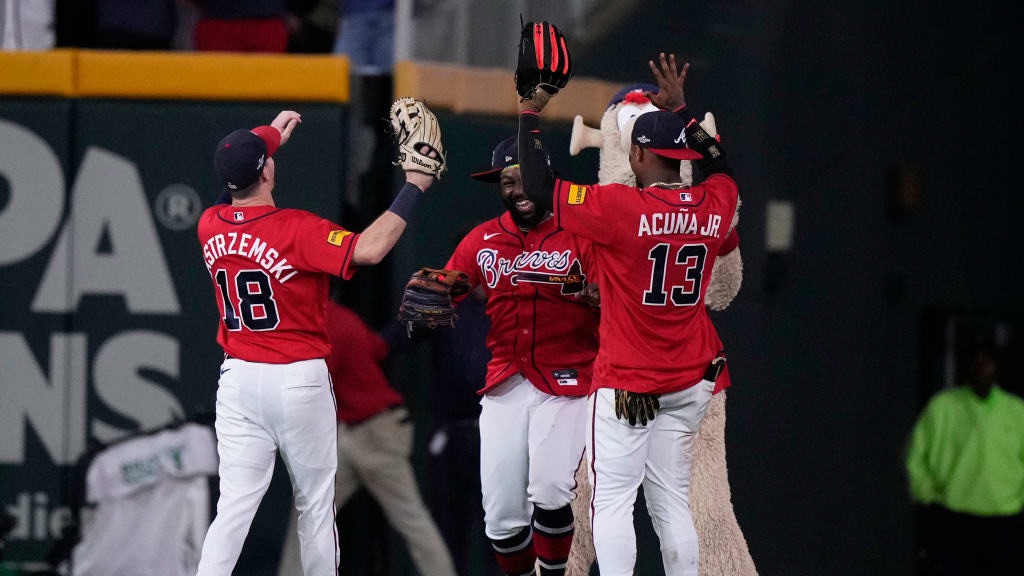 Los Bravos sorprenden a los Dodgers y empatan la Serie Divisional